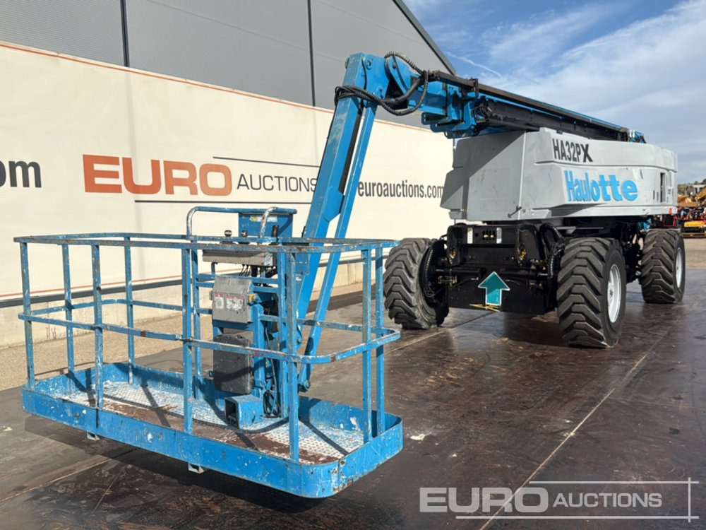 2005 Haulotte HA32PX - Emelő: 1 kép. 2005 Haulotte HA32PX - Emelő: 1 kép.