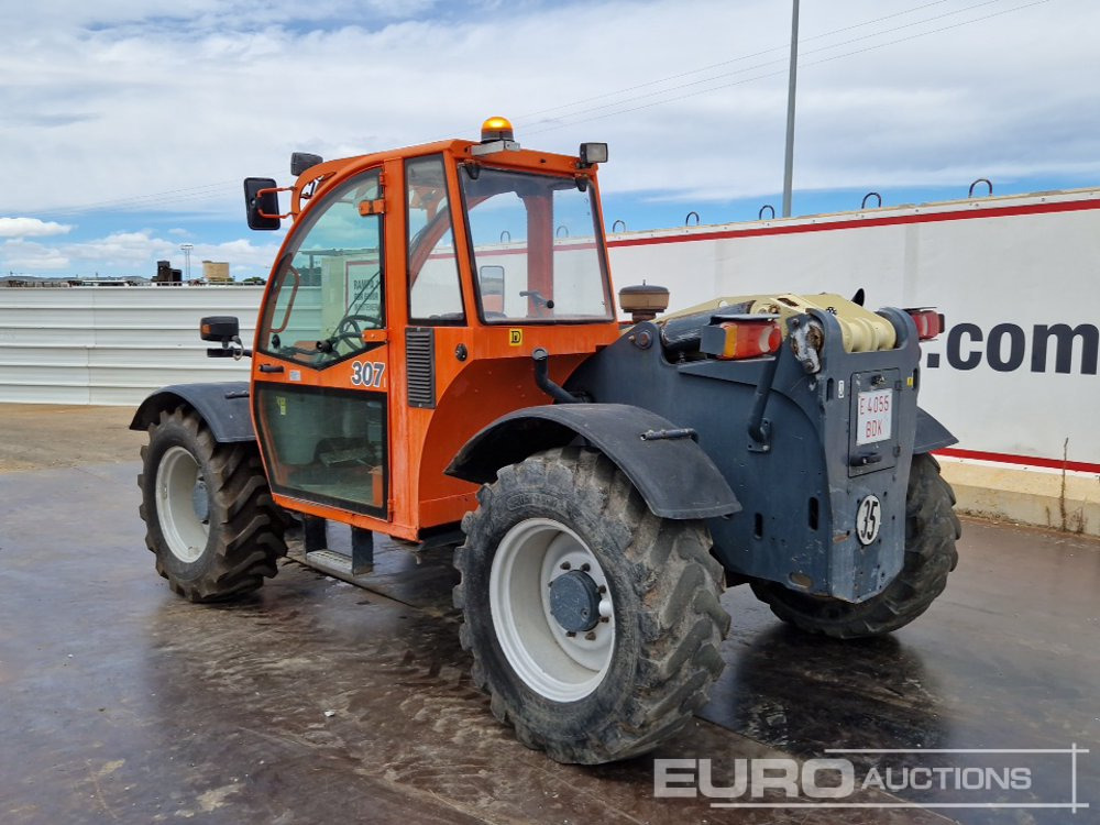 2005 JLG 307 - Teleszkópos rakodó: 3 kép. 2005 JLG 307 - Teleszkópos rakodó: 3 kép.