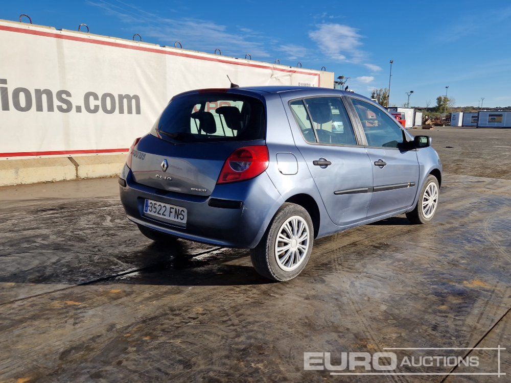 2007 Renault Clio - Autó: 5 kép. 2007 Renault Clio - Autó: 5 kép.