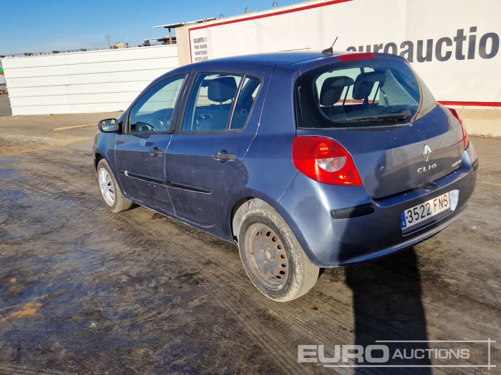 2007 Renault Clio - Autó: 3 kép. 2007 Renault Clio - Autó: 3 kép.