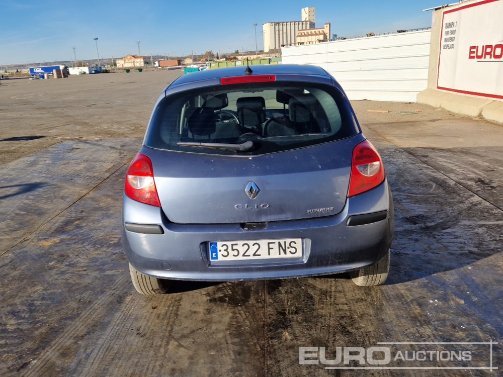 2007 Renault Clio - Autó: 4 kép. 2007 Renault Clio - Autó: 4 kép.