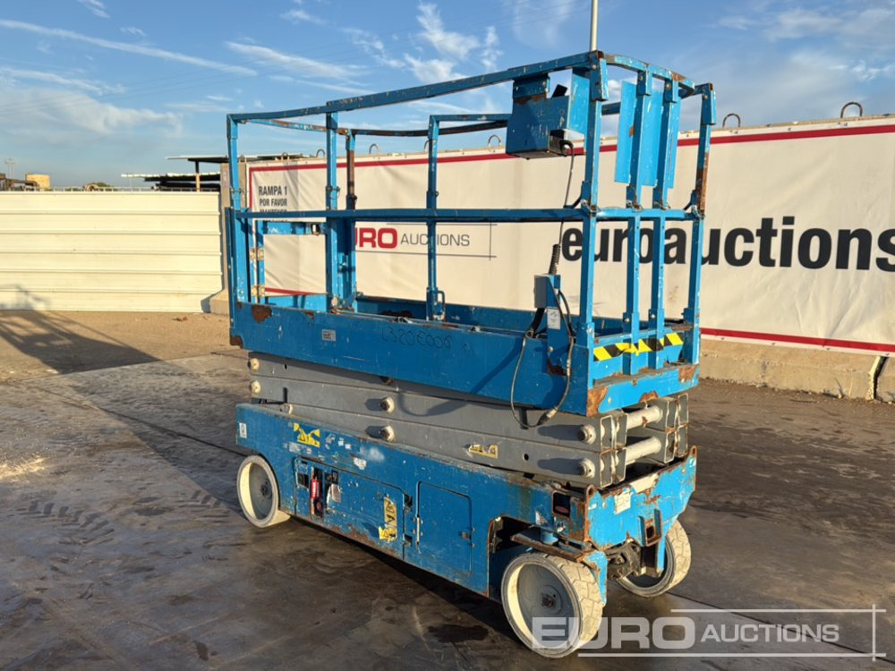 2011 Genie GS2032 - Emelő: 3 kép. 2011 Genie GS2032 - Emelő: 3 kép.