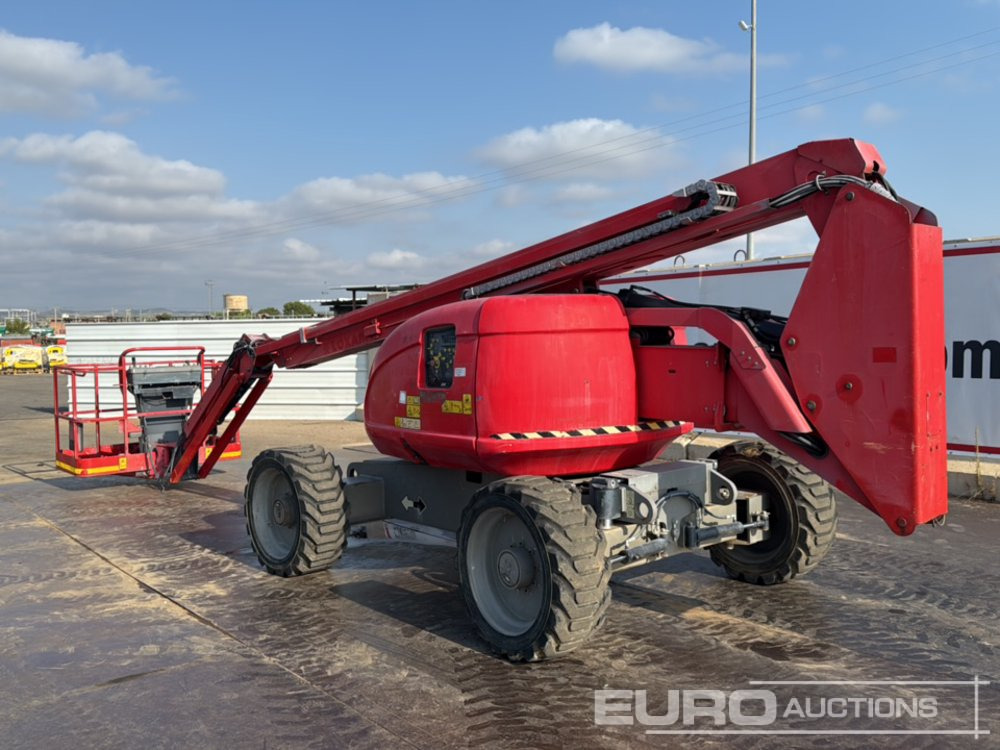 2011 JLG 600 AJ - Emelő: 3 kép. 2011 JLG 600 AJ - Emelő: 3 kép.