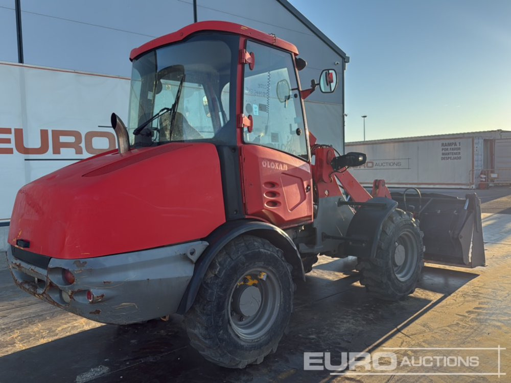 2013 JCB 406 B - Gumikerekes homlokrakodó: 5 kép. 2013 JCB 406 B - Gumikerekes homlokrakodó: 5 kép.