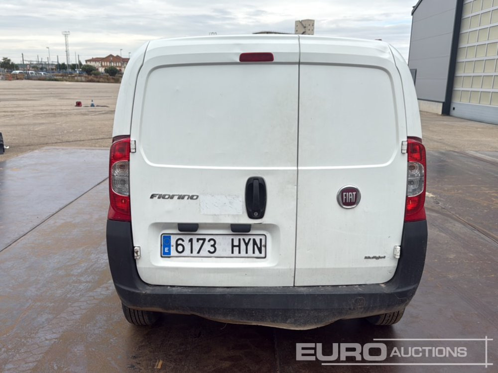 2014 Fiat Fiorino - Kis furgon: 4 kép. 2014 Fiat Fiorino - Kis furgon: 4 kép.