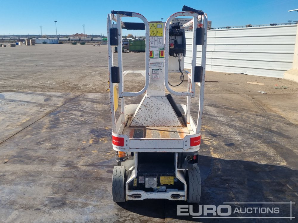 2014 JLG 1230ES - Emelő: 4 kép. 2014 JLG 1230ES - Emelő: 4 kép.