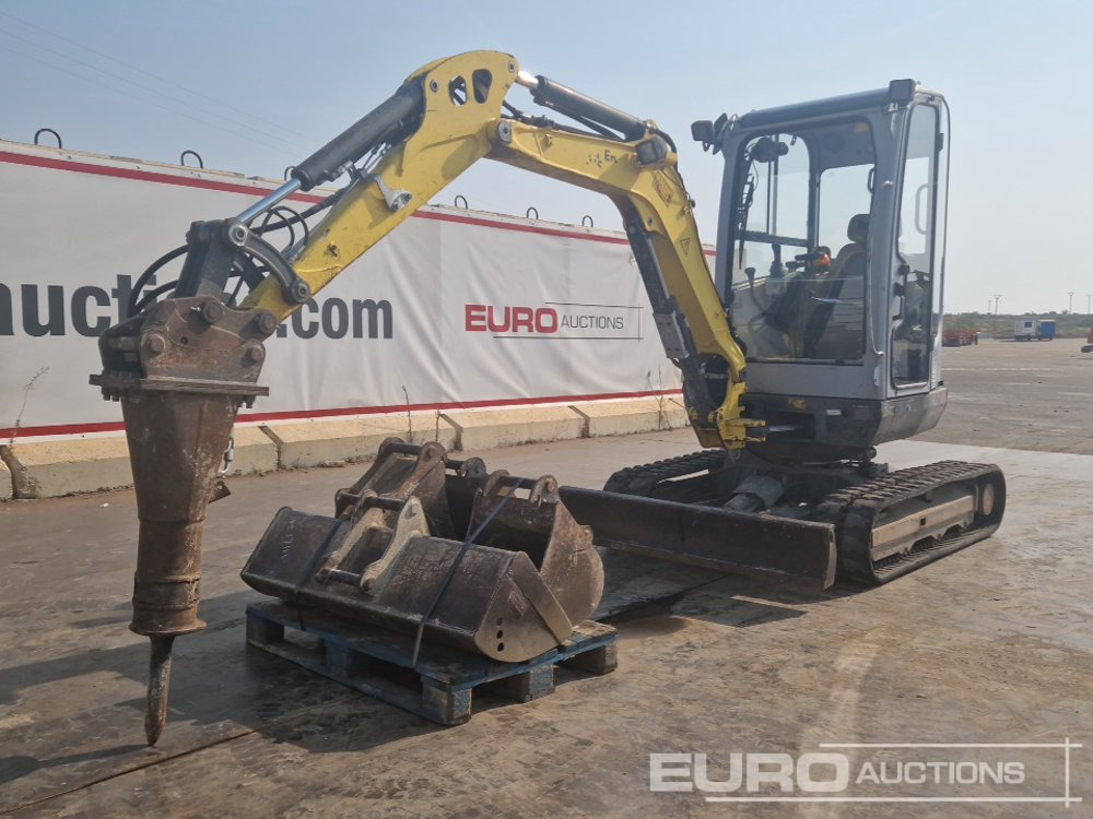 2014 Wacker Neuson 28Z3 - Minikotró: 1 kép. 2014 Wacker Neuson 28Z3 - Minikotró: 1 kép.