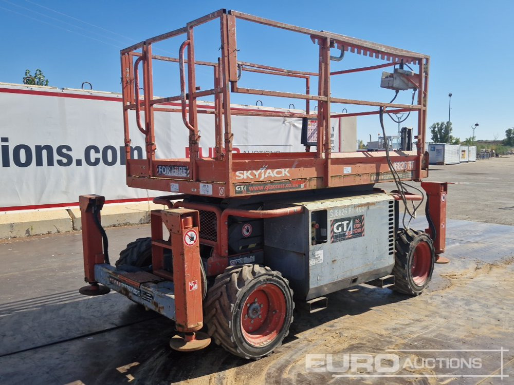 2015 SkyJack SJ6826RT - Emelő: 1 kép. 2015 SkyJack SJ6826RT - Emelő: 1 kép.