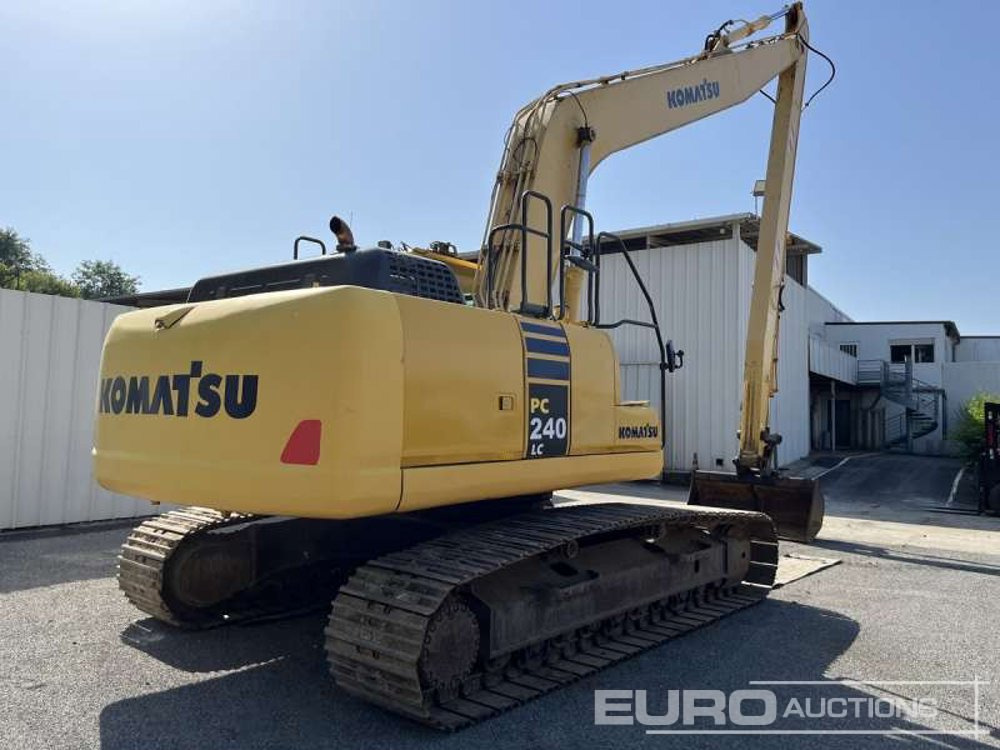 2016 Komatsu PC240LC-10 - Lánctalpas kotró: 5 kép. 2016 Komatsu PC240LC-10 - Lánctalpas kotró: 5 kép.