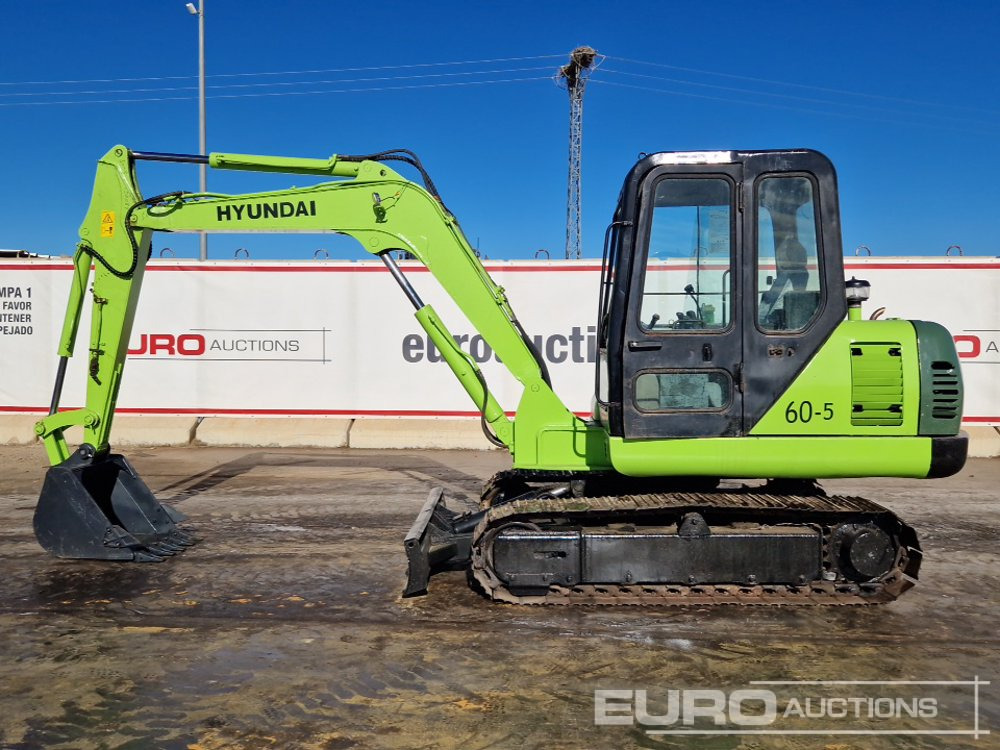 2017 Hyundai ROBEX60-5 - Minikotró: 2 kép. 2017 Hyundai ROBEX60-5 - Minikotró: 2 kép.