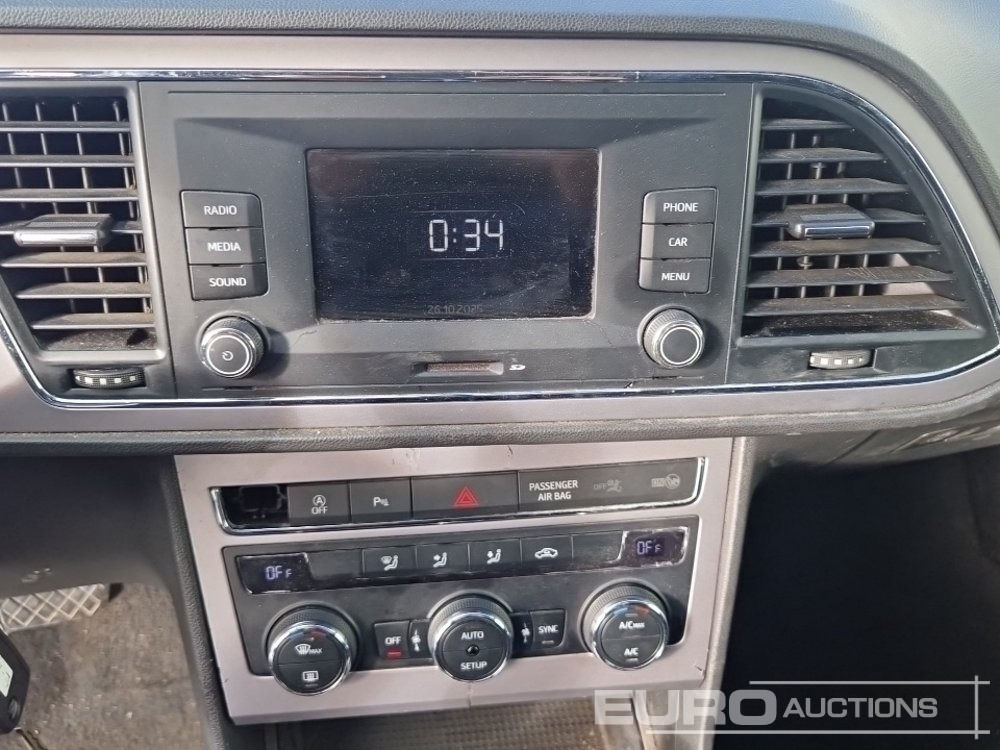 Autó 2018 Seat LEON XPERIENCE: 16 kép.