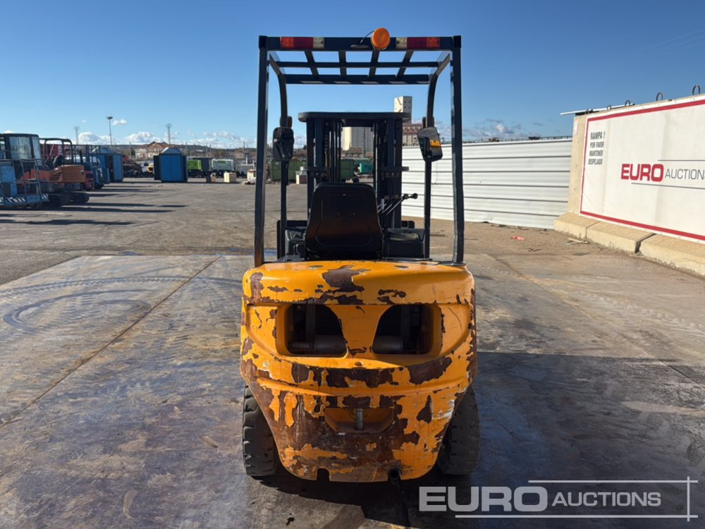 2021 Euroyen FD25 - Villás targonca: 4 kép. 2021 Euroyen FD25 - Villás targonca: 4 kép.