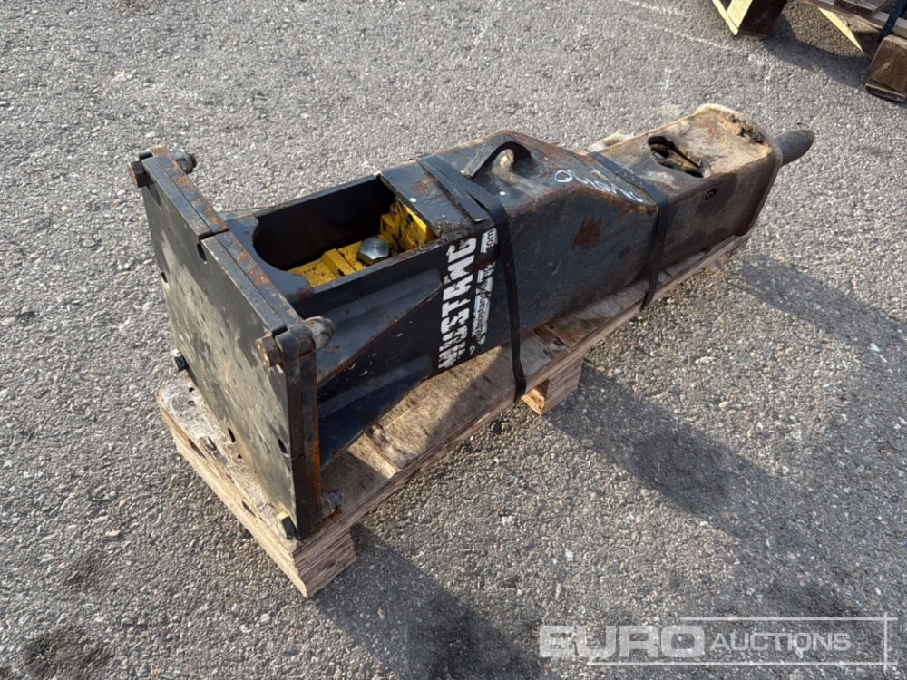 2021 Mustang HM150 - Hidraulikus törőfej: 1 kép. 2021 Mustang HM150 - Hidraulikus törőfej: 1 kép.