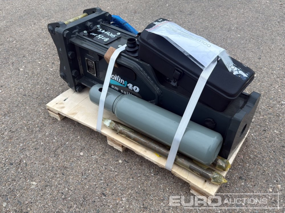 Unused Sailing 40 - Adapterek - Kotrógép: 2 kép. Unused Sailing 40 - Adapterek - Kotrógép: 2 kép.