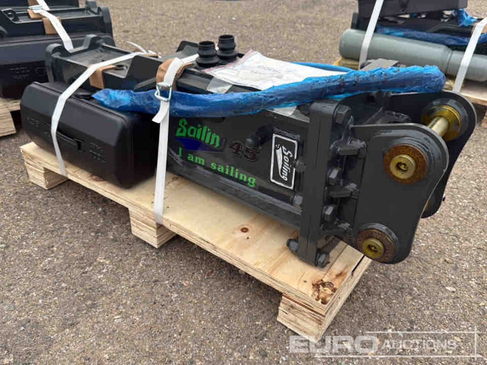 Unused Sailing 45 - Adapterek - Kotrógép: 2 kép. Unused Sailing 45 - Adapterek - Kotrógép: 2 kép.