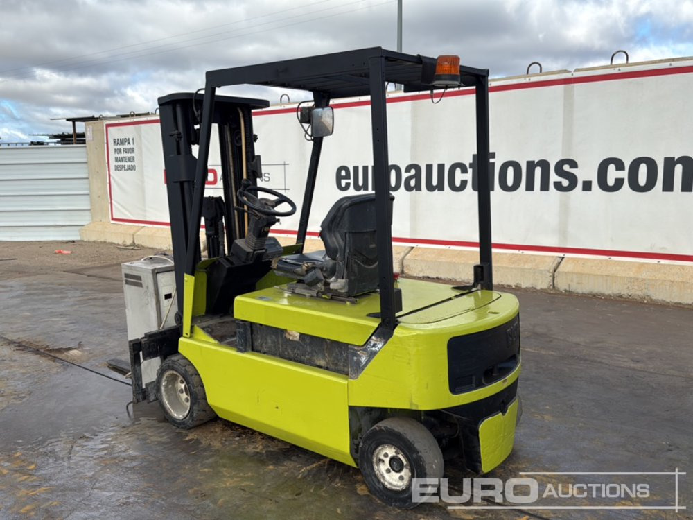 Clark CEM20S - Villás targonca: 3 kép. Clark CEM20S - Villás targonca: 3 kép.