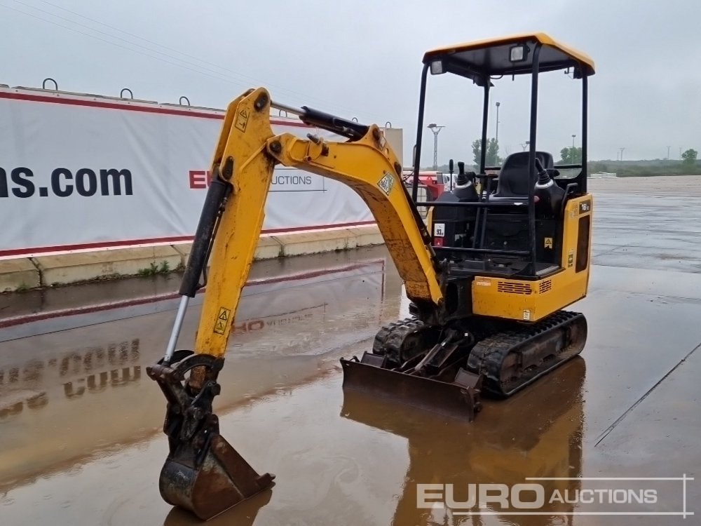 JCB 16C-1 - Minikotró: 1 kép. JCB 16C-1 - Minikotró: 1 kép.
