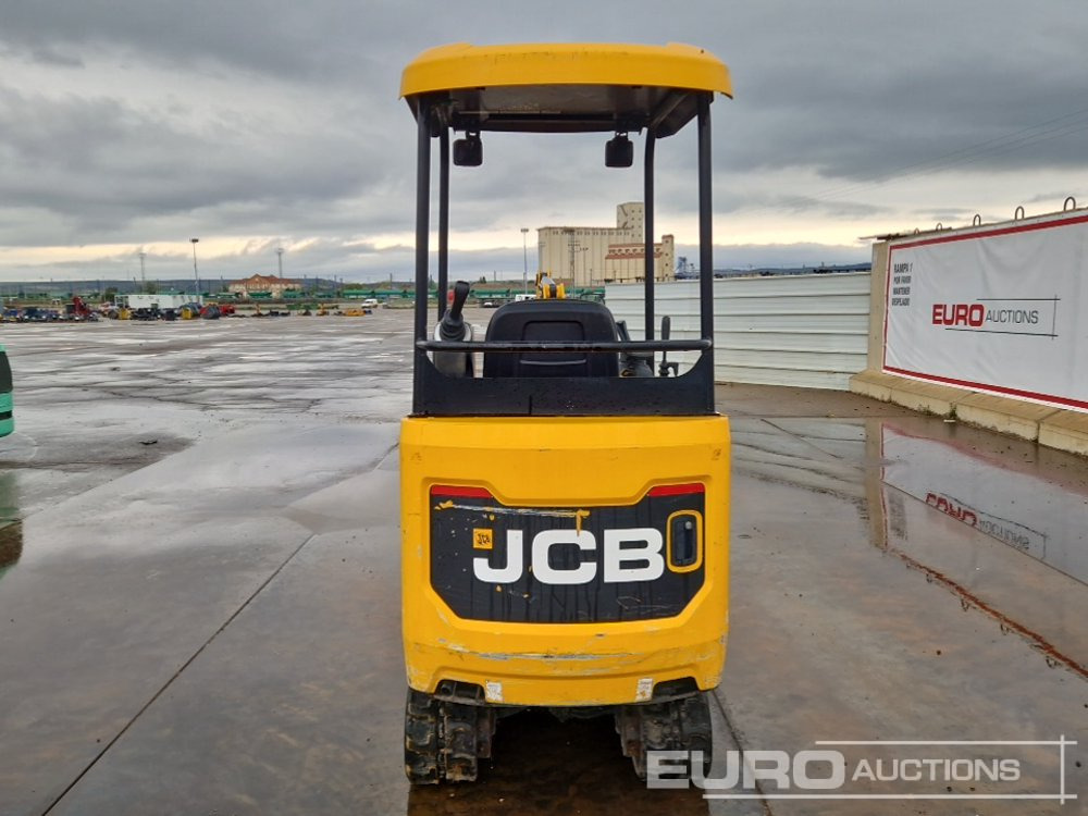 JCB 16C-1 - Minikotró: 4 kép. JCB 16C-1 - Minikotró: 4 kép.