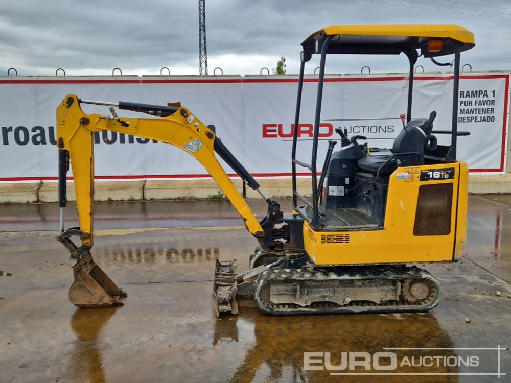 JCB 16C-1 - Minikotró: 2 kép. JCB 16C-1 - Minikotró: 2 kép.