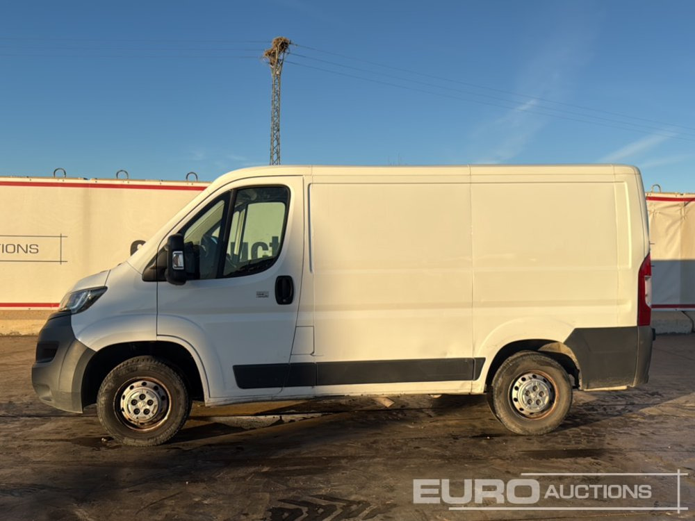 2015 Peugeot Boxer - Kisteherautó: 2 kép. 2015 Peugeot Boxer - Kisteherautó: 2 kép.