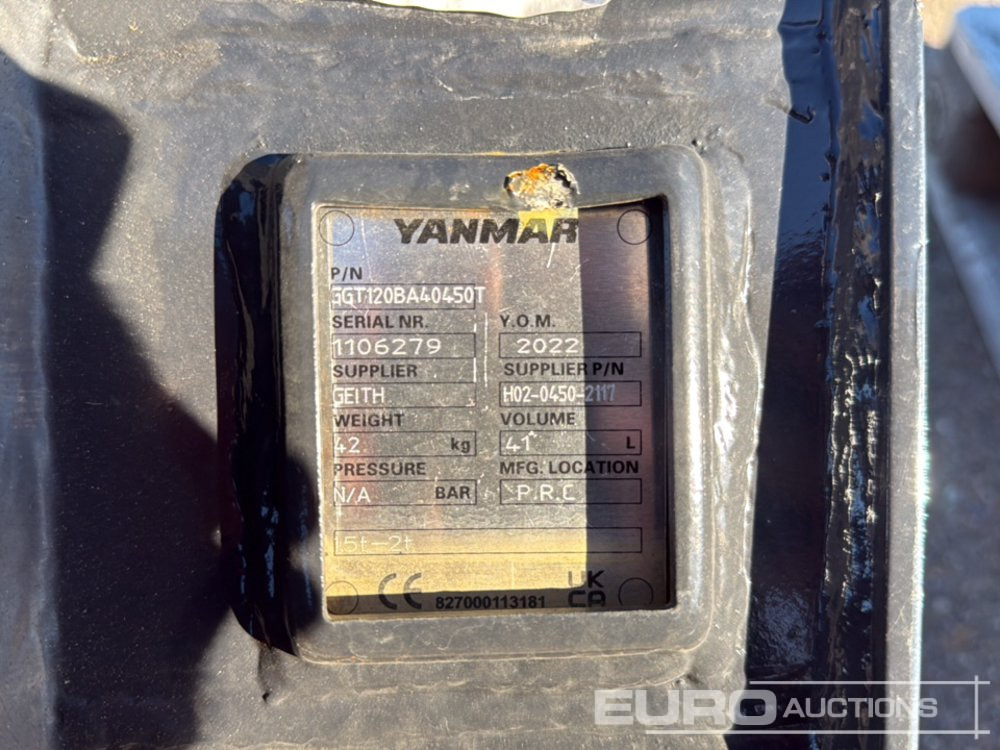 Yanmar Digging Bucket GGT120BA40450T to suit 1.5-2 Ton Excavator (S/Ns 1106279, 1106284, 1106290) (3 of) - Kanál: 5 kép. Yanmar Digging Bucket GGT120BA40450T to suit 1.5-2 Ton Excavator (S/Ns 1106279, 1106284, 1106290) (3 of) - Kanál: 5 kép.