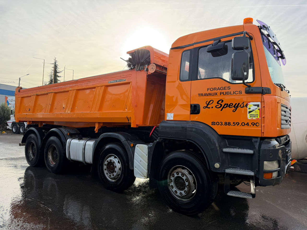 Camion benne arrière MAN avec benne Meiller BC-823-PC - Billenőplatós teherautó: 5 kép. Camion benne arrière MAN avec benne Meiller BC-823-PC - Billenőplatós teherautó: 5 kép.
