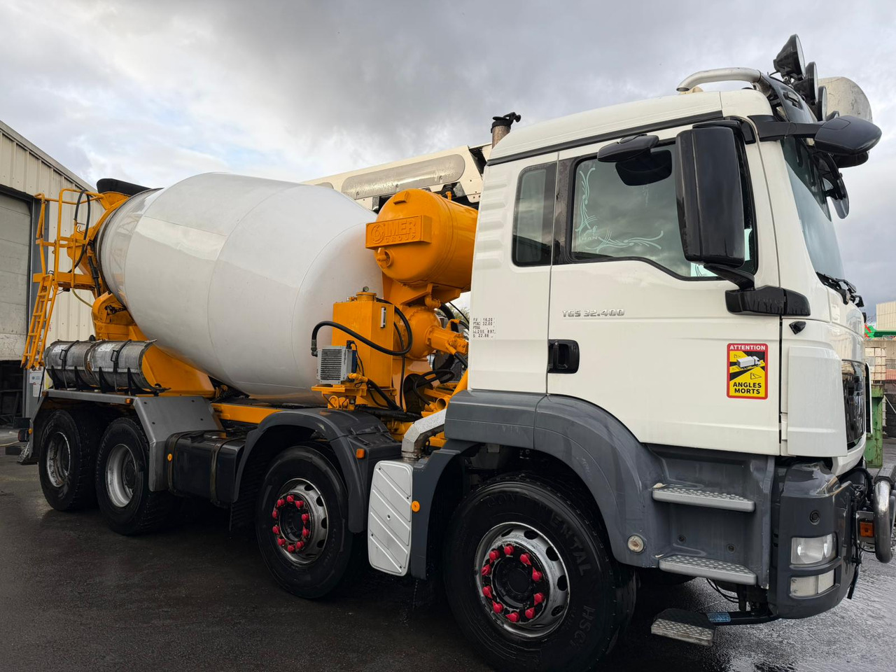 Camion béton MAN TGS 32.400 CV-108-GN - Betonmixer: 3 kép. Camion béton MAN TGS 32.400 CV-108-GN - Betonmixer: 3 kép.