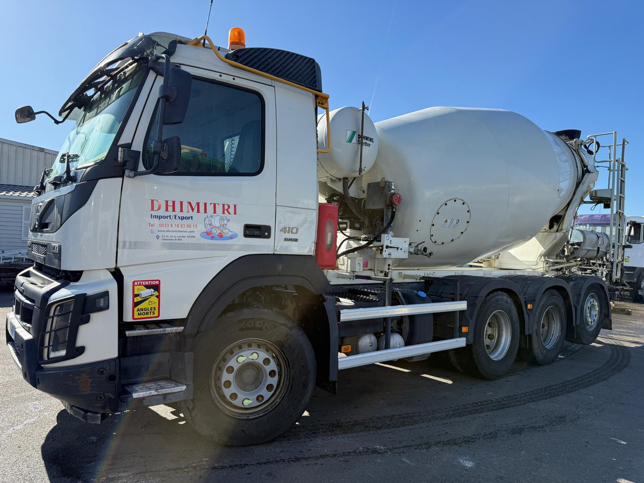 Camion béton Volvo FMX 410 EQ-084-HP - Betonmixer: 2 kép. Camion béton Volvo FMX 410 EQ-084-HP - Betonmixer: 2 kép.
