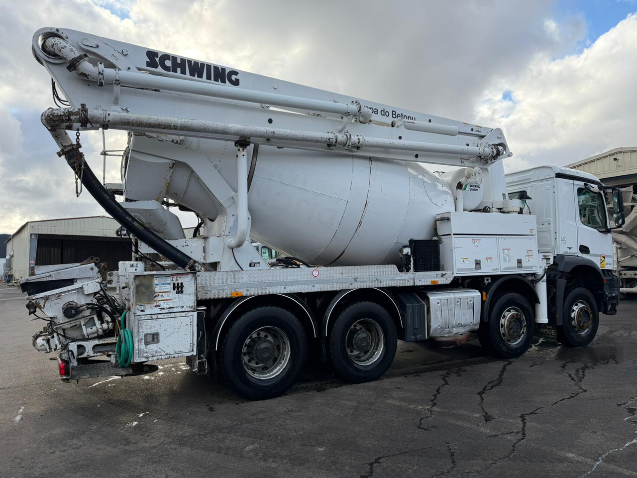 Camion mixo-pompe Mercedes Arocs 3540 EY-194-EP - Betonpumpa: 5 kép. Camion mixo-pompe Mercedes Arocs 3540 EY-194-EP - Betonpumpa: 5 kép.