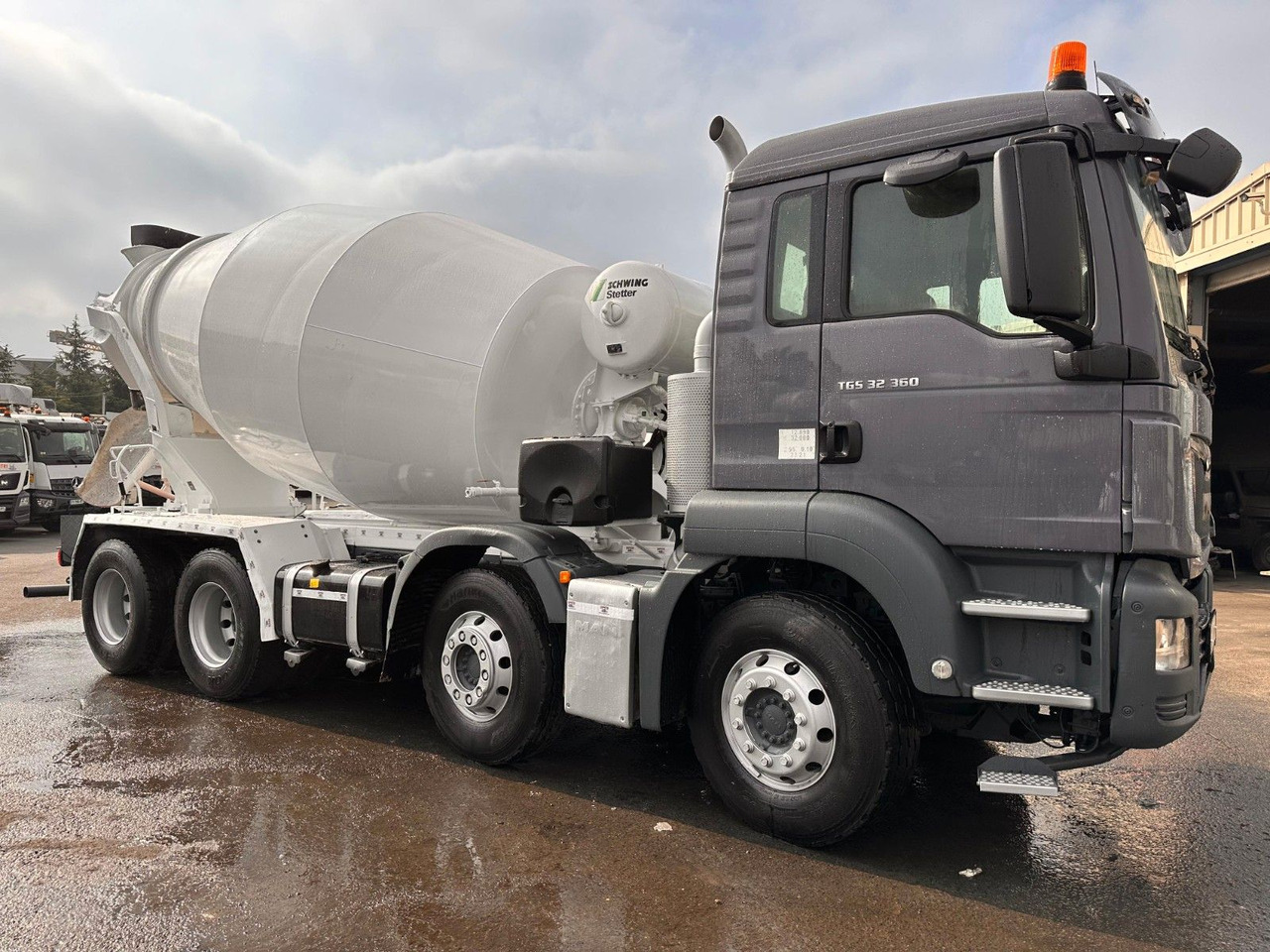 MAN TGS 32.360 - Betonmixer: 2 kép. MAN TGS 32.360 - Betonmixer: 2 kép.