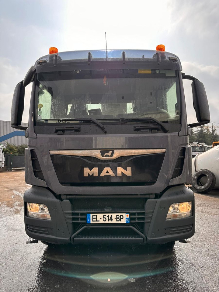 MAN TGS 32.360 - Betonmixer: 3 kép. MAN TGS 32.360 - Betonmixer: 3 kép.
