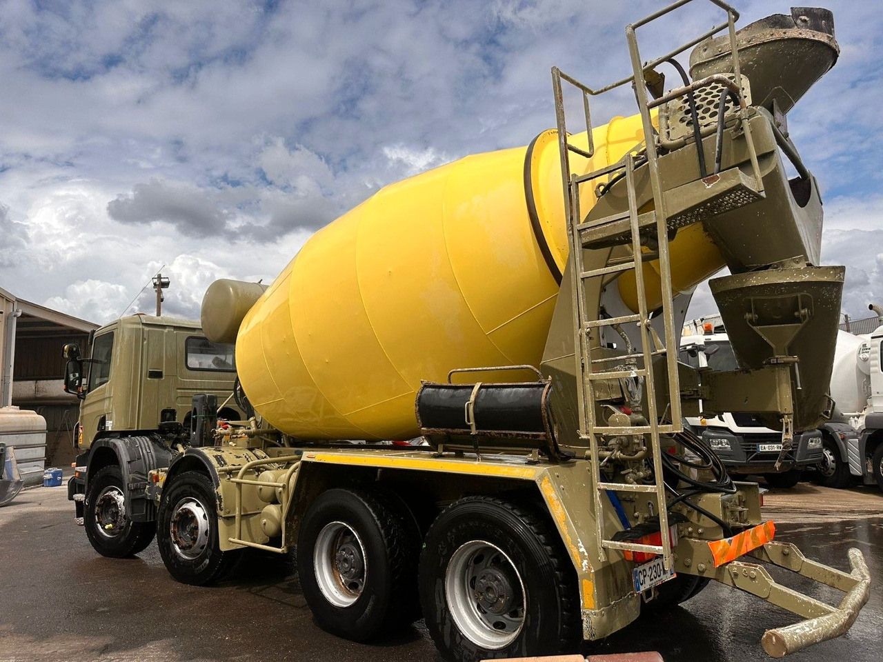 Scania P380 - Betonmixer: 5 kép. Scania P380 - Betonmixer: 5 kép.