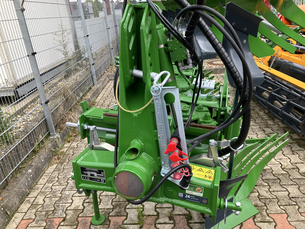 Amazone CAYROS XMS 950 V 5-Schar - Eke: 5 kép. Amazone CAYROS XMS 950 V 5-Schar - Eke: 5 kép.