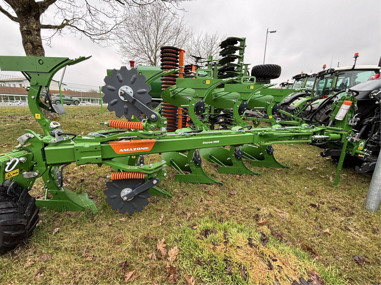 Amazone Cayros XMS 950 S mit Verrohrun - Eke: 1 kép. Amazone Cayros XMS 950 S mit Verrohrun - Eke: 1 kép.