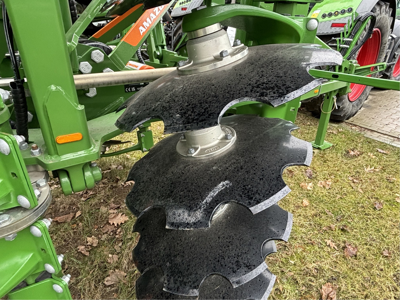 Amazone Kurzscheibenegge Catros XL6003 - Tárcsás borona: 3 kép. Amazone Kurzscheibenegge Catros XL6003 - Tárcsás borona: 3 kép.