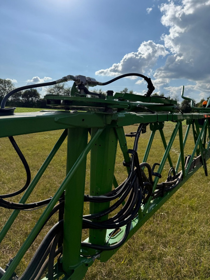 Amazone Panthera 4502 - Önjáró permetező: 5 kép. Amazone Panthera 4502 - Önjáró permetező: 5 kép.