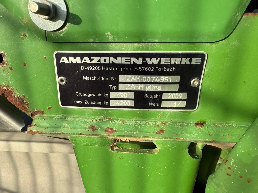 Amazone ZAM-Ultra 4200 Profis Hydro - Permetezők: 5 kép. Amazone ZAM-Ultra 4200 Profis Hydro - Permetezők: 5 kép.