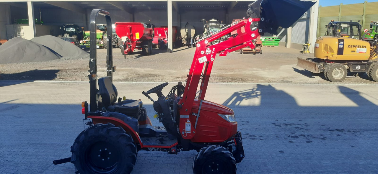 Branson Branson 2505H - Traktor: 1 kép. Branson Branson 2505H - Traktor: 1 kép.