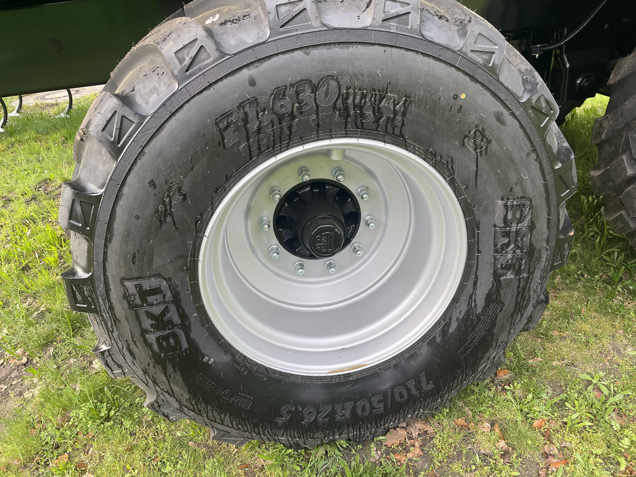 Brantner TA 24073/2 POWER-TUBE - Mezőgazdasági billenőpótkocsi: 3 kép. Brantner TA 24073/2 POWER-TUBE - Mezőgazdasági billenőpótkocsi: 3 kép.