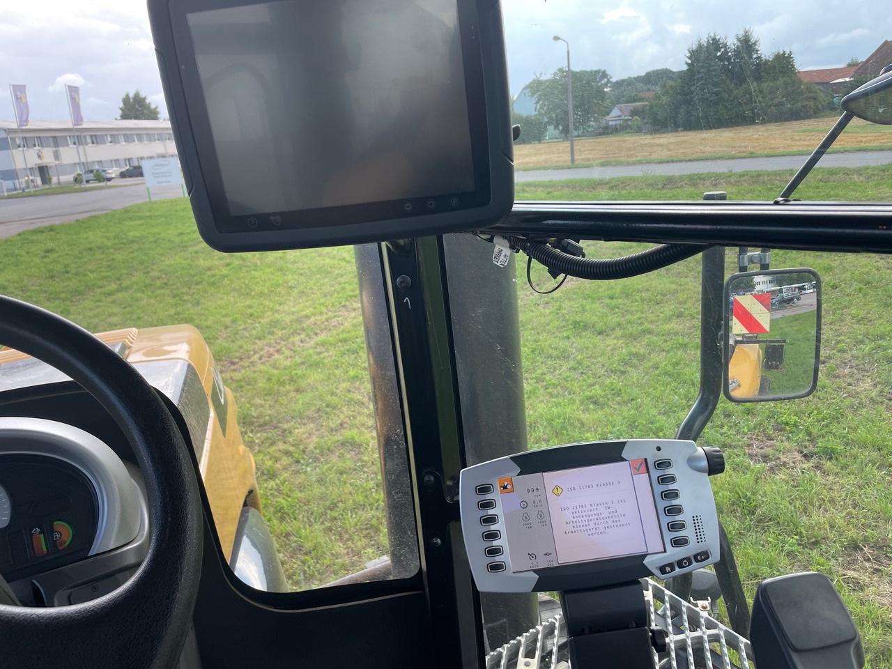 Challenger MT 875 E - Traktor: 3 kép. Challenger MT 875 E - Traktor: 3 kép.