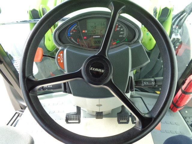 Claas Arion 430 - Traktor: 2 kép. Claas Arion 430 - Traktor: 2 kép.