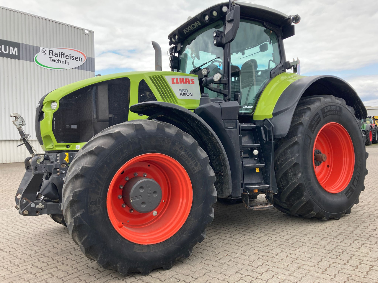 Claas Axion 960 CMATIC - Traktor: 1 kép. Claas Axion 960 CMATIC - Traktor: 1 kép.