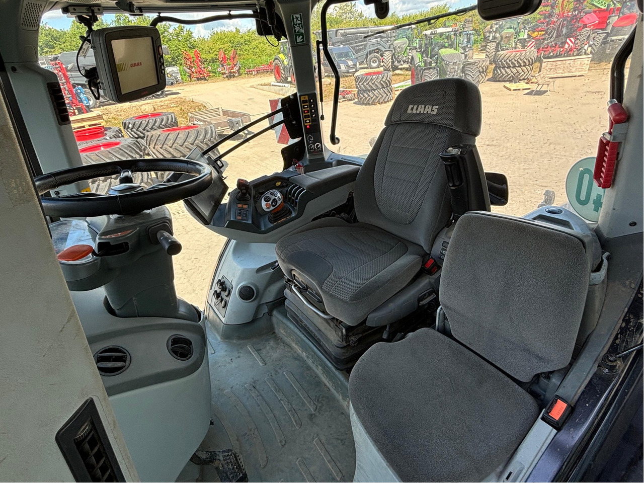 Claas Axion 960 TerraTrac - Traktor: 5 kép. Claas Axion 960 TerraTrac - Traktor: 5 kép.