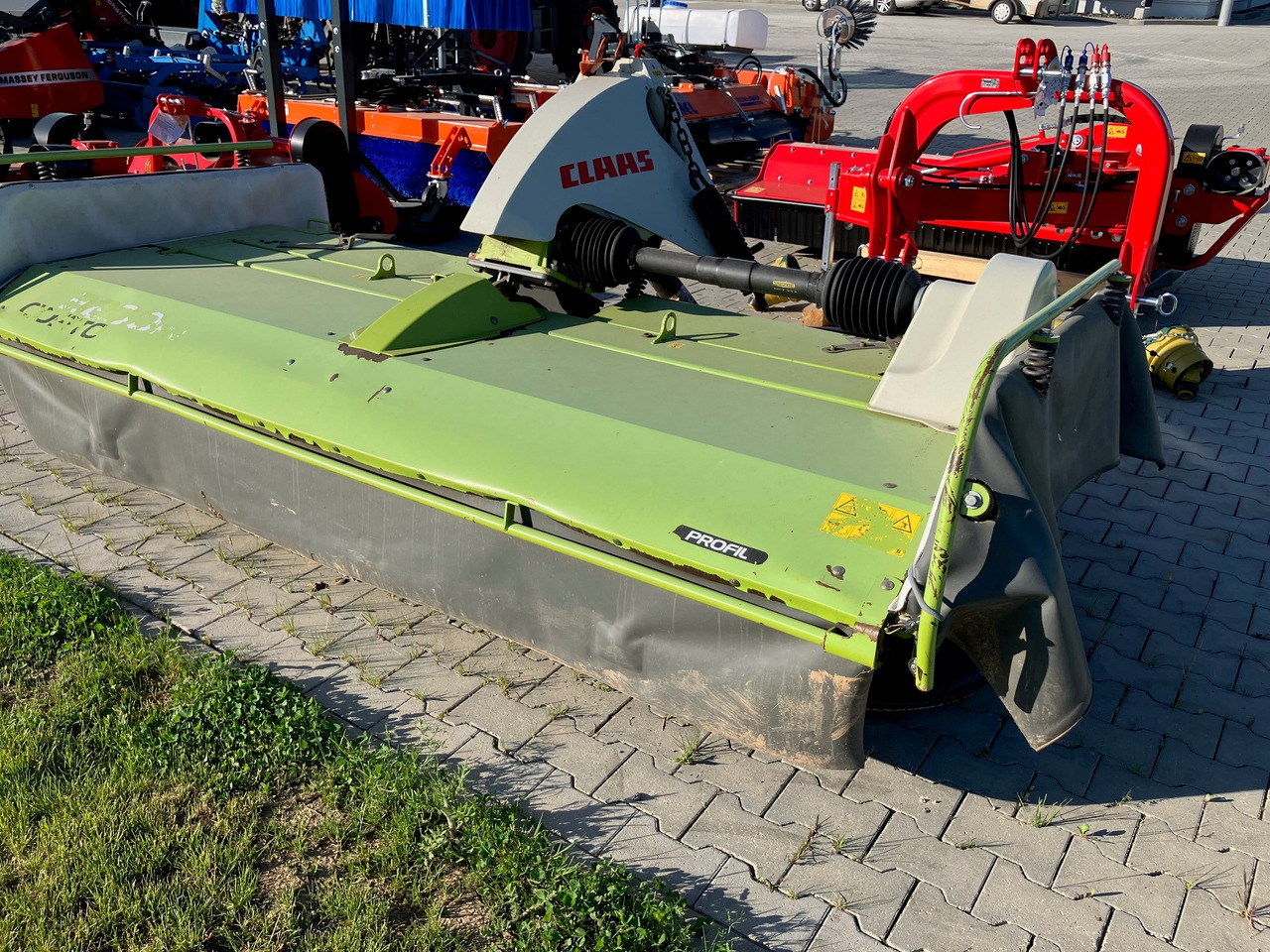 Claas Corto 3200 - Fűkasza: 5 kép. Claas Corto 3200 - Fűkasza: 5 kép.