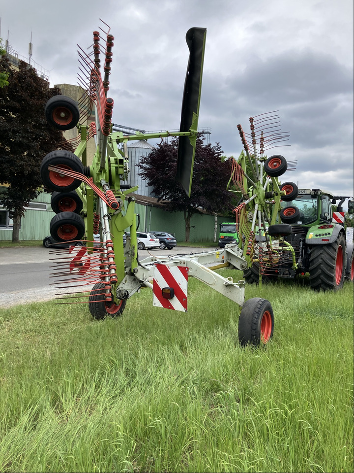 Claas Liner 1250 Profil - Szénaforgató: 3 kép. Claas Liner 1250 Profil - Szénaforgató: 3 kép.