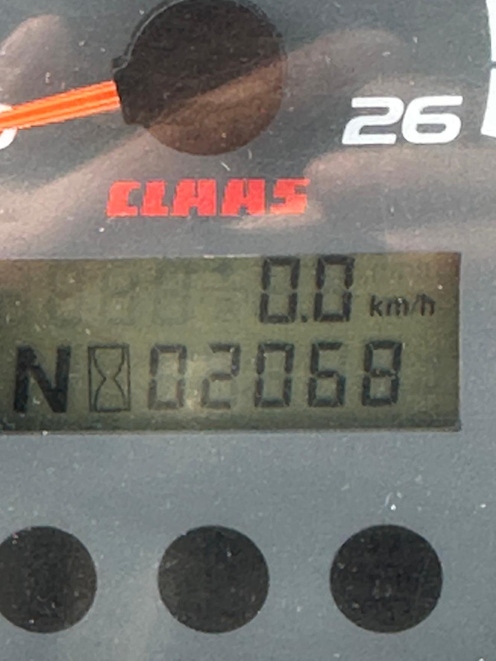 Claas Nexos 210 VL - Traktor: 5 kép. Claas Nexos 210 VL - Traktor: 5 kép.