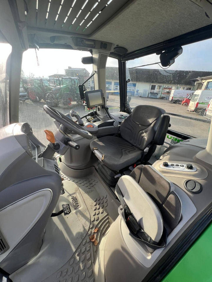 Deutz-Fahr 6210 TTV Serie - Traktor: 5 kép. Deutz-Fahr 6210 TTV Serie - Traktor: 5 kép.