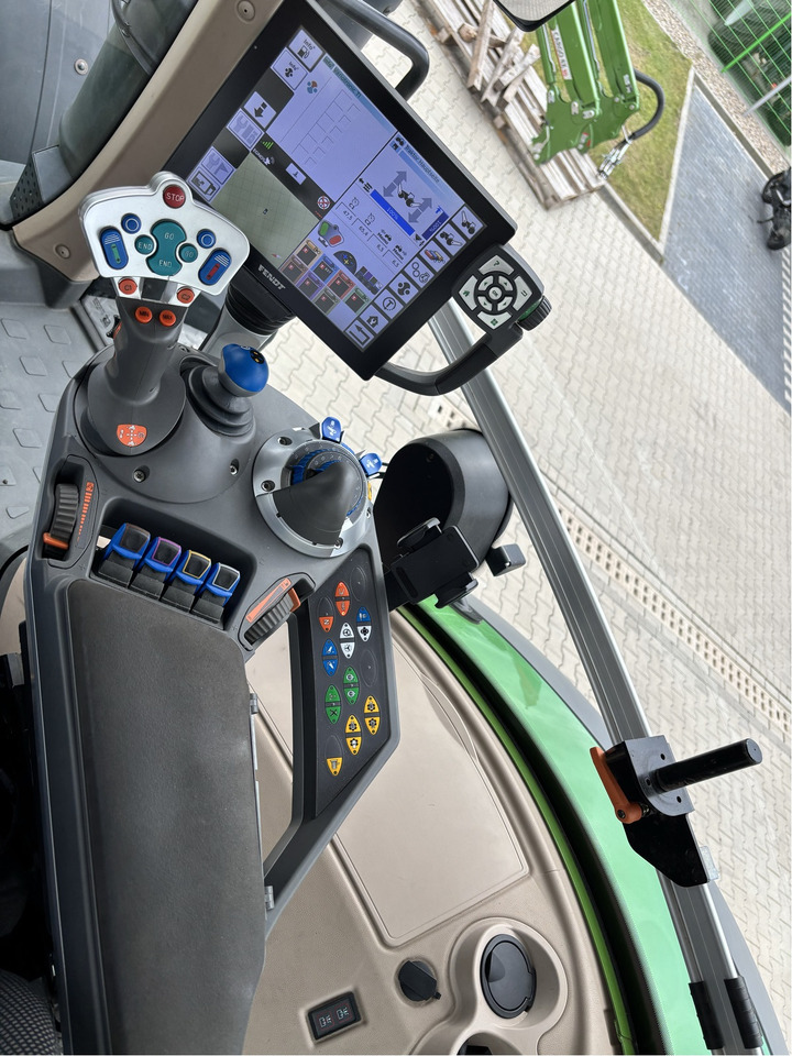 Fendt 1050 S4 Vario RÜFA - Traktor: 3 kép. Fendt 1050 S4 Vario RÜFA - Traktor: 3 kép.
