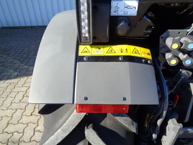 Fendt 207 V Vario Gen3 - Traktor: 3 kép. Fendt 207 V Vario Gen3 - Traktor: 3 kép.