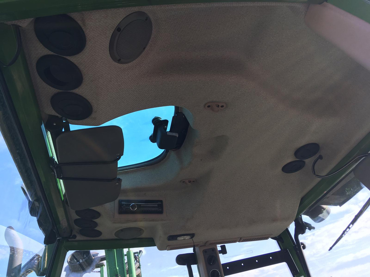 Fendt 211 Vario - Traktor: 4 kép. Fendt 211 Vario - Traktor: 4 kép.